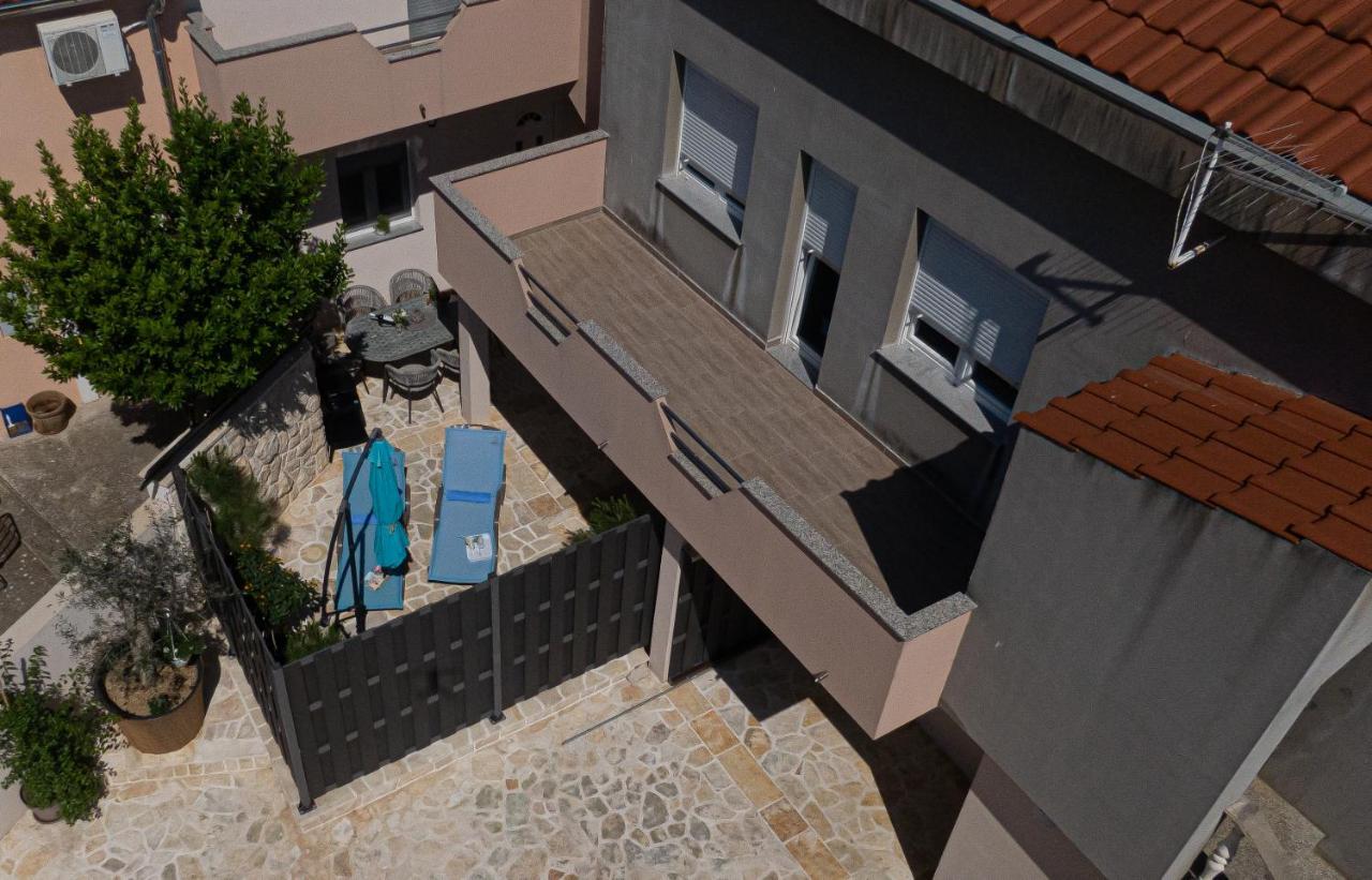 Apartment Stela - Private Terrace & Parking Zadar Exterior photo